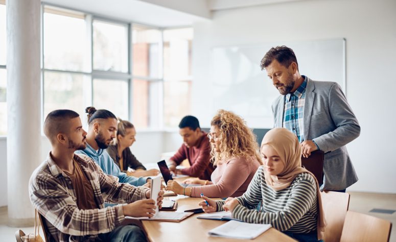 Menschen beim Sprachkurs